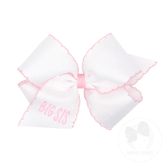 Wee Ones King Grosgrain Hair Bow with Light Pink Moonstitch Edge and "BIG SIS" Embroidery