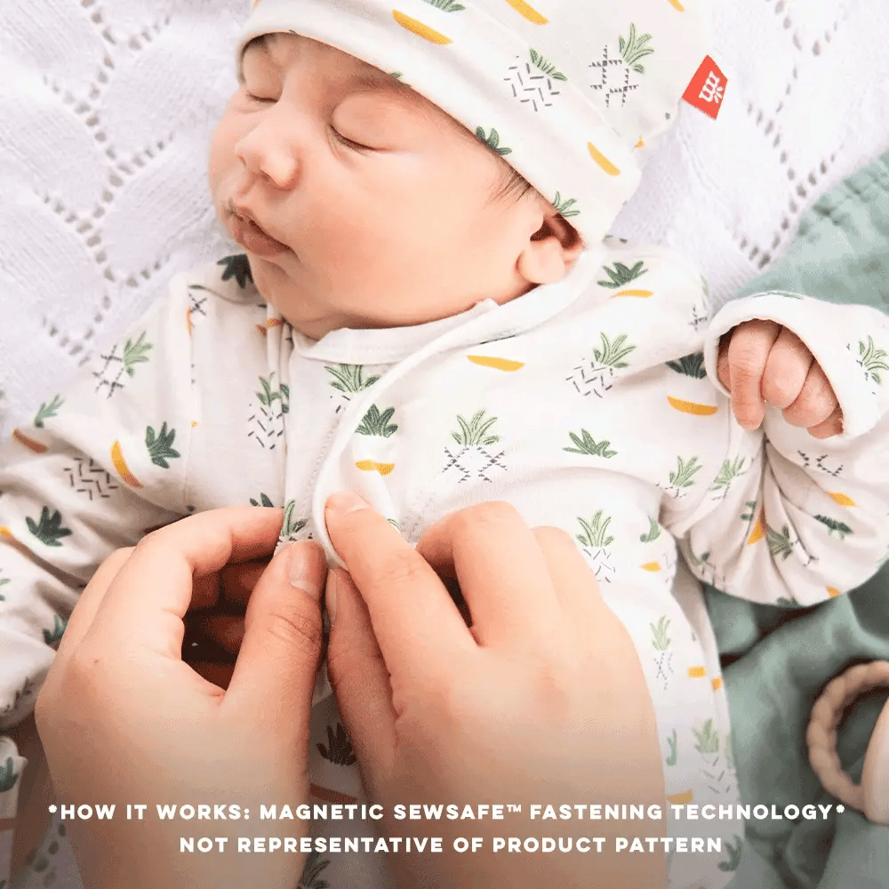 Magnetic me airplanes modal magnetic cozy sleeper gown + hat set